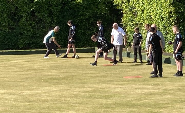 Image of LHS Year 9 students at Forest Hall Bowling Club